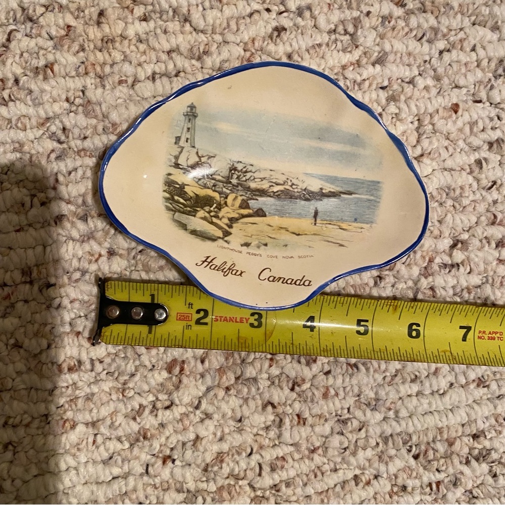 Vintage : Halifax China souvenir plate